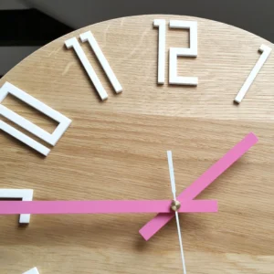 Unique Oak Wall Clock That’s Both Functional and Fabulous2